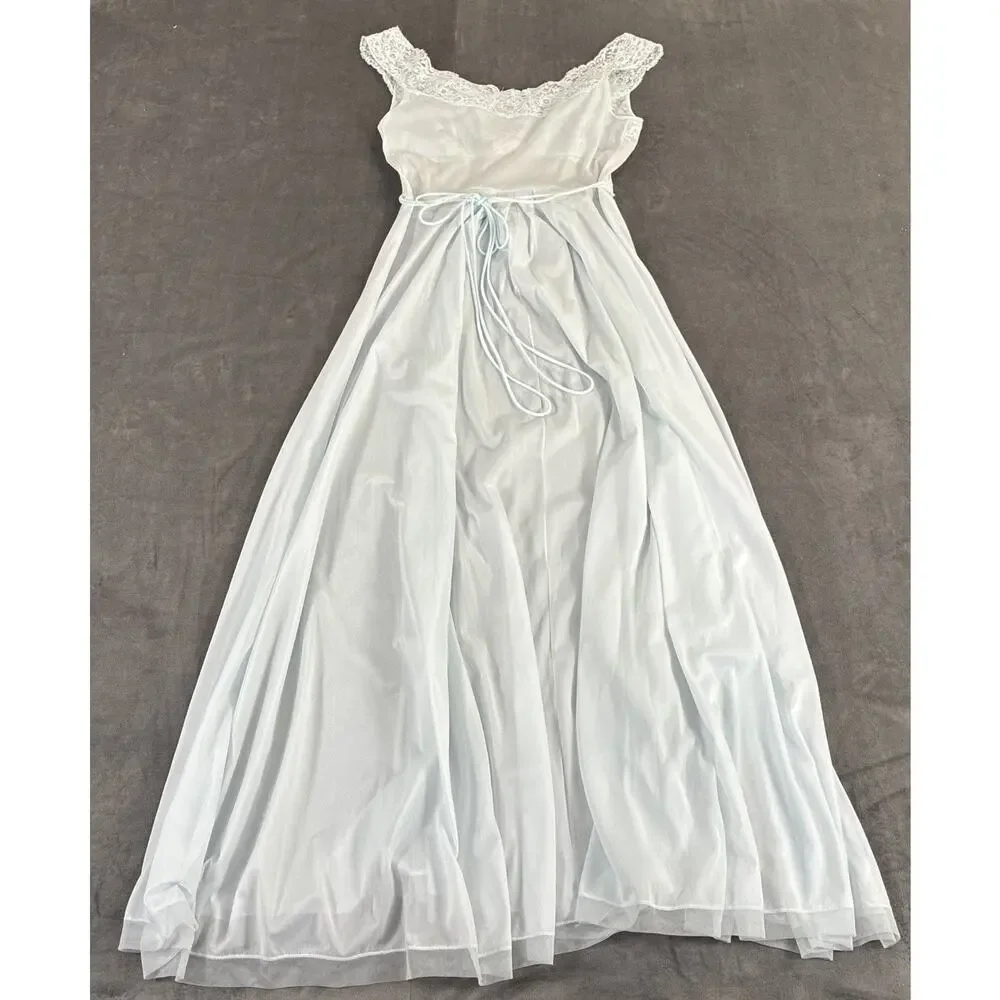 VTG VANITY FAIR Light Blue Nylon Nightgown Negligee Gown Sz 34 Bnfts Charity